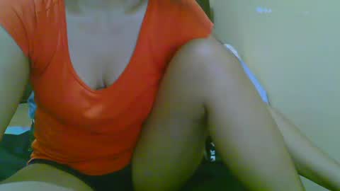 Snapshot of wildcamille chatting on January 20, 8:19 am camille online show from January 20, 8:19 am