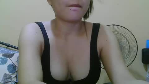 Snapshot of wildcamille chatting on February 3, 6:24 am camille online show from February 3, 6:24 am