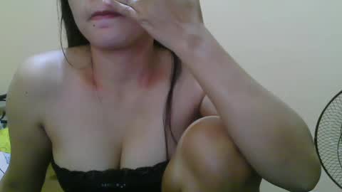 Snapshot of wildcamille chatting on February 6, 12:05 pm camille online show from February 6, 12:05 pm