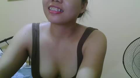 Snapshot of wildcamille chatting on February 26, 1:41 pm camille online show from February 26, 1:41 pm