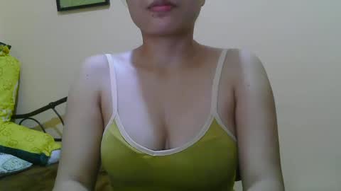 Snapshot of wildcamille chatting on March 3, 5:09 am camille online show from March 3, 5:09 am