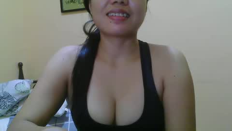 Snapshot of wildcamille chatting on March 12, 2:41 am camille online show from March 12, 2:41 am