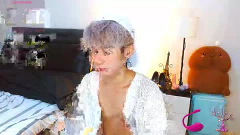 Snapshot of wildesttwinky chatting on April 29, 3:16 pm Arvie Rubio online show from April 29, 3:16 pm