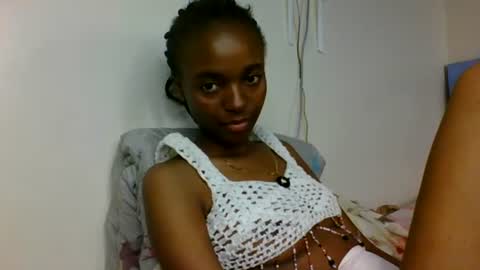 Snapshot of wildflowr chatting on July 7, 9:19 pm wildflowr online show from July 7, 9:19 pm