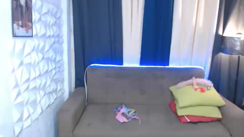 Snapshot of wildhot_pauleen4uxxx chatting on October 9, 6:17 pm pauleen online show from October 9, 6:17 pm
