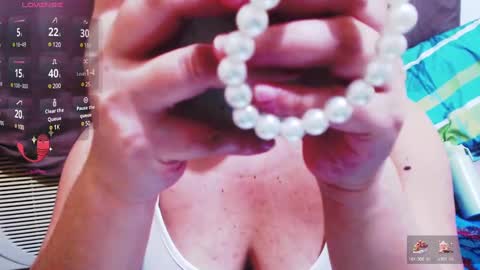 Snapshot of wildhotasianx chatting on December 28, 12:13 pm wildhotasianx online show from December 28, 12:13 pm