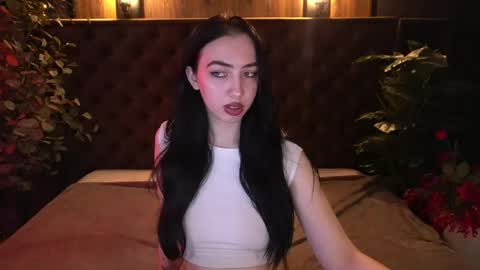 Snapshot of wildkittenx_ chatting on April 24, 6:16 am Alena online show from April 24, 6:16 am