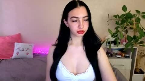 Snapshot of wildkittenx_ chatting on May 26, 4:08 am Alena online show from May 26, 4:08 am