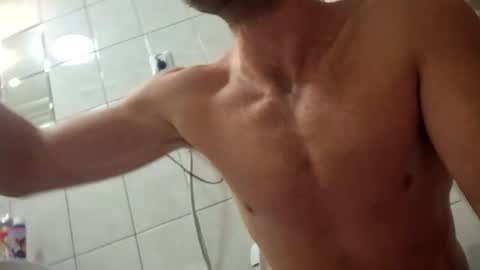 Snapshot of wildmike93 chatting on October 19, 11:27 pm wildmike93 online show from October 19, 11:27 pm