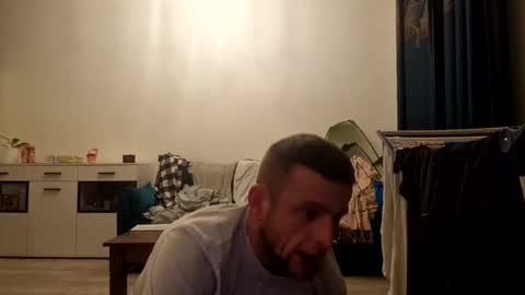 wildmike93 online show from February 15, 9:44 pm