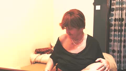 WildRedCat online show from November 2, 12:29 pm