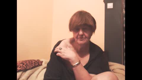 Snapshot of wildredcat chatting on May 6, 9:09 pm WildRedCat online show from May 6, 9:09 pm