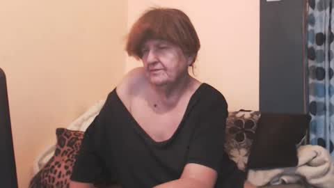 Snapshot of wildredcat chatting on May 12, 4:15 pm WildRedCat online show from May 12, 4:15 pm