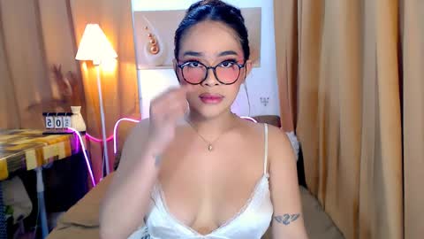 shea online show from April 7, 9:54 am