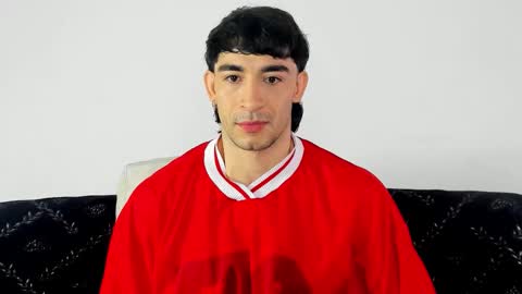 Snapshot of will_ferrari300 chatting on December 22, 9:39 am will_ferrari300 online show from December 22, 9:39 am