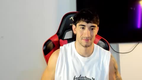 Snapshot of will_ferrari300 chatting on February 11, 2:00 pm will_ferrari300 online show from February 11, 2:00 pm