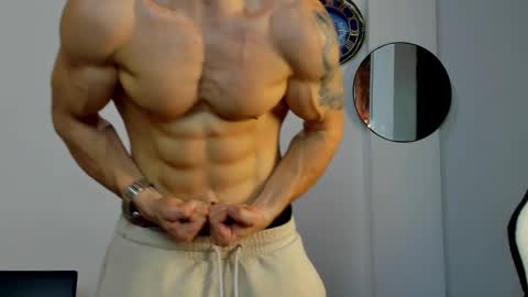 Snapshot of will_ferrari300 chatting on February 25, 7:40 am will_ferrari300 online show from February 25, 7:40 am