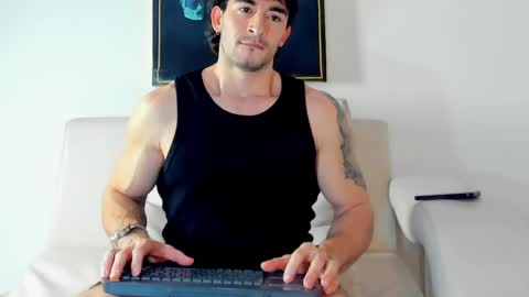 will_ferrari300 online show from April 15, 11:49 pm