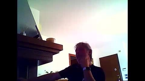 Snapshot of willfire71 chatting on May 20, 12:44 pm Willfire71 online show from May 20, 12:44 pm