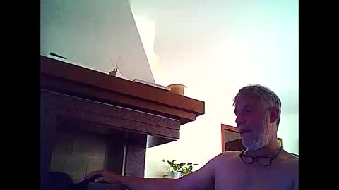 Snapshot of willfire71 chatting on June 6, 7:35 am Willfire71 online show from June 6, 7:35 am