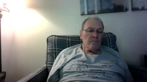 Snapshot of willnedoher chatting on June 11, 1:20 pm Willhedoher online show from June 11, 1:20 pm