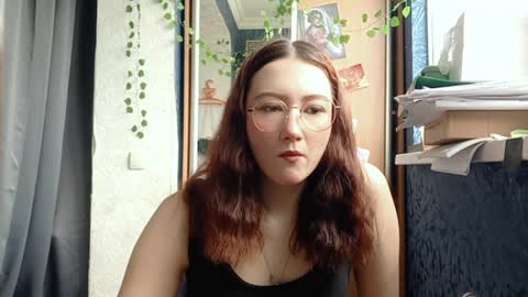 Phoebe online show from April 7, 10:05 am