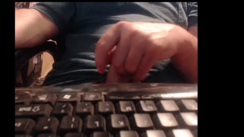 Snapshot of willowstick chatting on July 4, 4:40 am DrainMyBalls online show from July 4, 4:40 am