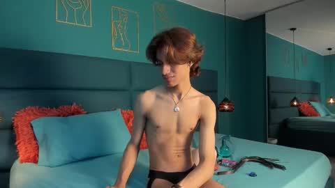 willturneer online show from March 17, 11:19 pm