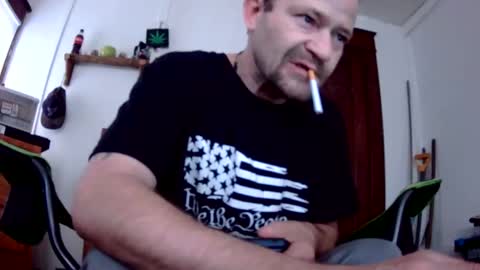 Snapshot of willydogg83 chatting on April 12, 12:10 pm willydogg83 online show from April 12, 12:10 pm