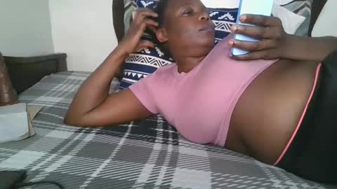 willyoubemine1 online show from February 19, 4:34 am