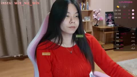 Winnie online show from September 29, 3:33 am