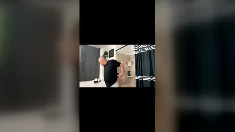 Snapshot of windowplug chatting on March 14, 9:15 am windowplug online show from March 14, 9:15 am