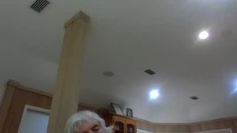 Gundja  Man online show from April 22, 2:25 am