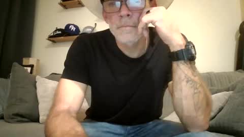 Snapshot of wingnutt765733 chatting on February 3, 2:53 am wingnutt765733 online show from February 3, 2:53 am
