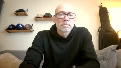Snapshot of wingnutt765733 chatting on February 6, 6:33 pm wingnutt765733 online show from February 6, 6:33 pm
