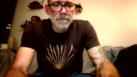 Snapshot of wingnutt765733 chatting on February 20, 7:10 am wingnutt765733 online show from February 20, 7:10 am