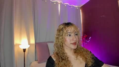 Snapshot of wini_fer chatting on June 2, 12:40 pm Wini Fer online show from June 2, 12:40 pm