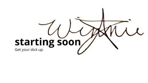 Snapshot of winnieatplay chatting on May 10, 1:22 am Winnie online show from May 10, 1:22 am