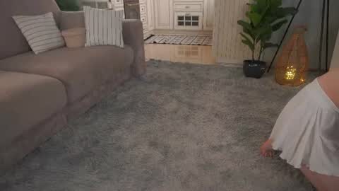 Snapshot of winnieriedesel chatting on June 22, 3:08 am Lillian online show from June 22, 3:08 am