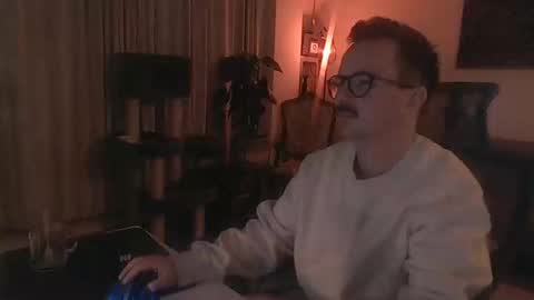 Snapshot of winnydepooh chatting on January 4, 8:27 pm cream36 online show from January 4, 8:27 pm