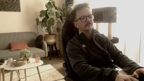 Snapshot of winnydepooh chatting on March 21, 1:26 pm cream36 online show from March 21, 1:26 pm