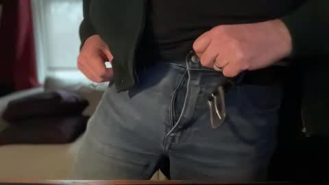 Snapshot of wintyr chatting on January 27, 9:44 pm wintyr online show from January 27, 9:44 pm