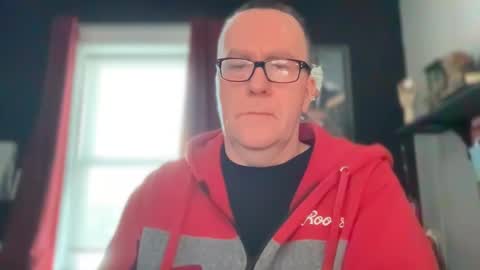 Snapshot of wintyr chatting on February 1, 7:13 pm wintyr online show from February 1, 7:13 pm