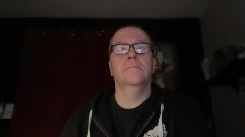 Snapshot of wintyr chatting on March 6, 10:52 am wintyr online show from March 6, 10:52 am