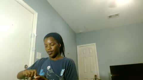 Snapshot of wishhwashy22 chatting on January 3, 5:50 am Chanel online show from January 3, 5:50 am