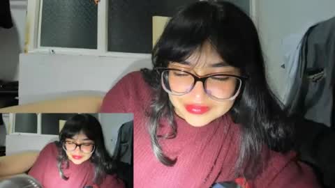 Snapshot of witch_3333 chatting on June 14, 4:25 am witch_3333 online show from June 14, 4:25 am