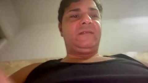 Snapshot of witebull83 chatting on December 7, 2:57 pm Witebull online show from December 7, 2:57 pm