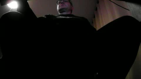 Snapshot of wixer1970 chatting on December 28, 5:03 pm wixer1970 online show from December 28, 5:03 pm