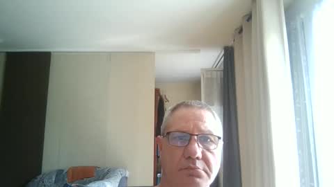 Snapshot of wixer1970 chatting on June 8, 2:28 pm wixer1970 online show from June 8, 2:28 pm