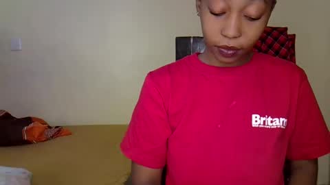 girlie o online show from January 19, 2:06 pm